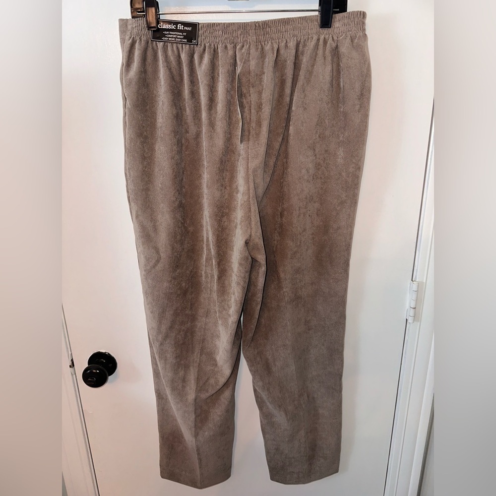 NWT Classic Fit Alfred Dunner stretchy waist pull up Loose Pants size 14 #1674 - Picture 3 of 6